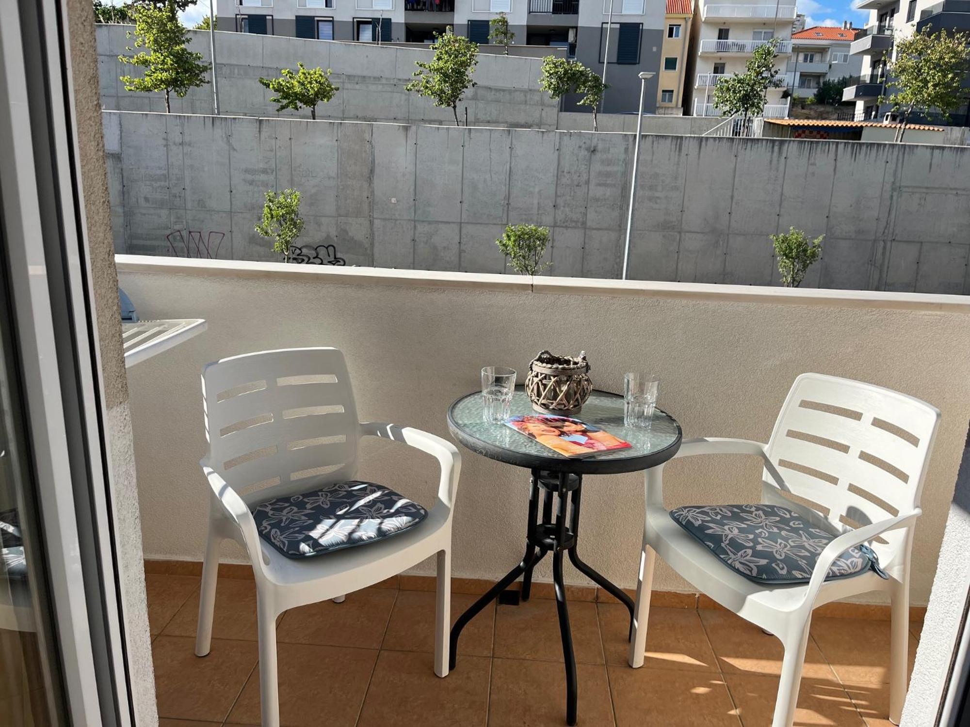 Apartments Znjan Split Exterior photo